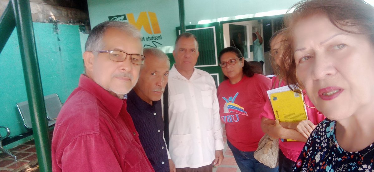 Presidente <a href="/NicolasMaduro/">Nicolás Maduro</a> Profesionales y Técnicos de Anzoàtegui solicitan al INTI culminar proceso, iniciado desde el 2019, en pro de adjudicación de tierras para su participación directa en la construcción del Sistema de Producción nacional  <a href="/luismarcanos/">Luis Marcano</a> <a href="/wcastroPSUV/">Wilmar Castro</a>  @