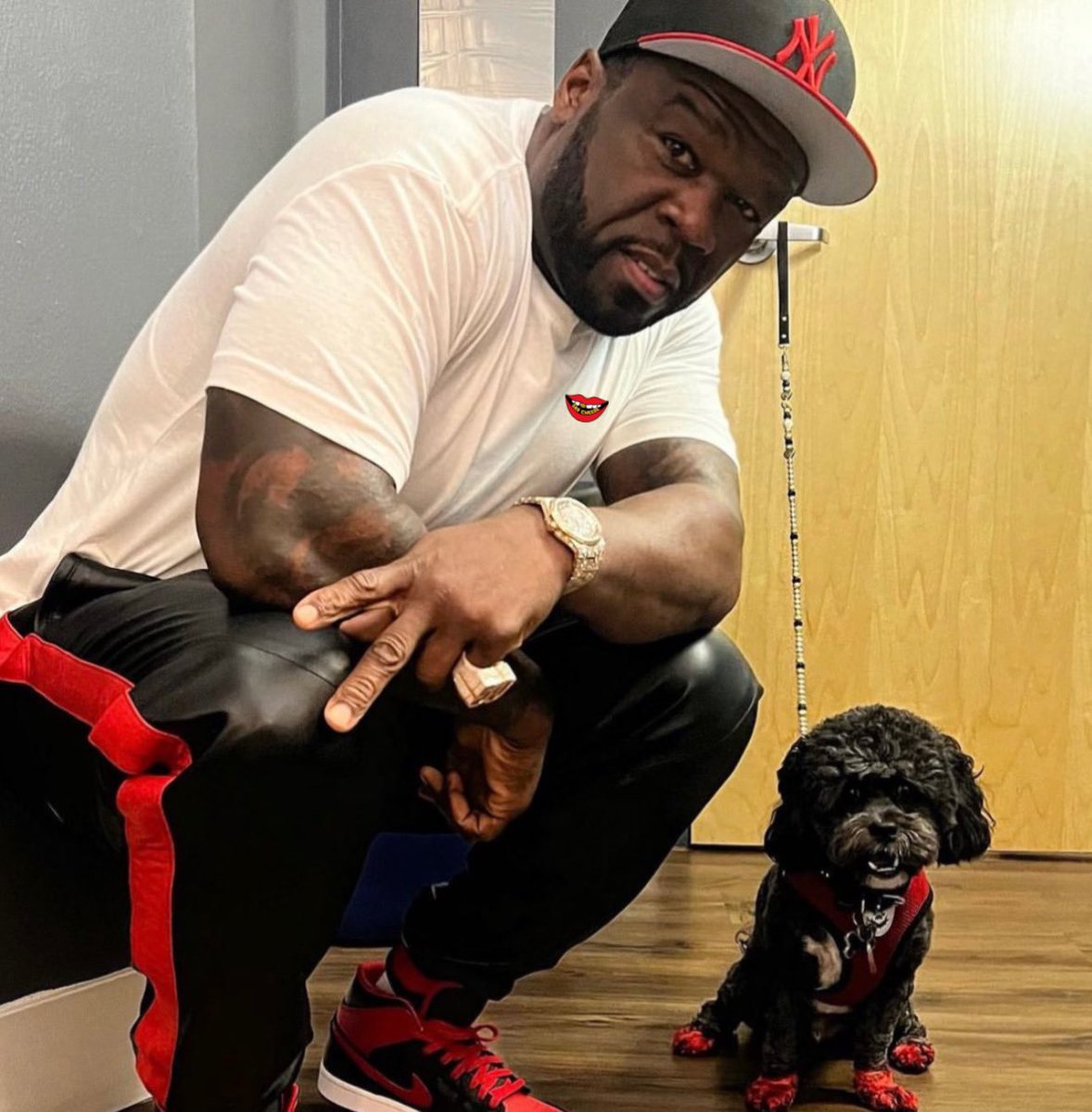 SaycheeseDGTL's tweet photo. 50 Cent explains why he doesn’t go to Diddy’s parties: “N**** hug you from the front and the back at the same time… f*** you talkin about… this ain’t my kinda party” https://t.co/tfMRrtnPZY