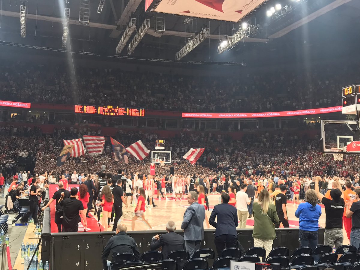 LjubomirovicM's tweet photo. Ubedljiva pobeda #KKCZ na početku nove sezone u #Euroleague. Pobeđen je francuski Asvel rezultatom 94:73.
#Napier 21p, #Geidraitis 17p, #Simonović 14p, #Nedović 12.
Naredni protivnik crveno-belih je Žalgiris u Kaunasu 13. oktobra. https://t.co/HPEquDC7sm