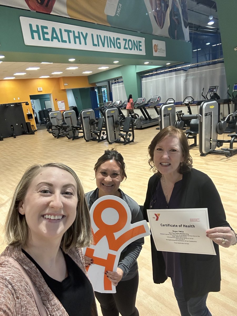 healthyworange's tweet image. Our #healthyselfie winners are officially signed up for their one-year family memberships at @YMCARoper, worth $1,250 each! We are so excited for Talia and Beth’s families! 🎉 💪🏼 😄