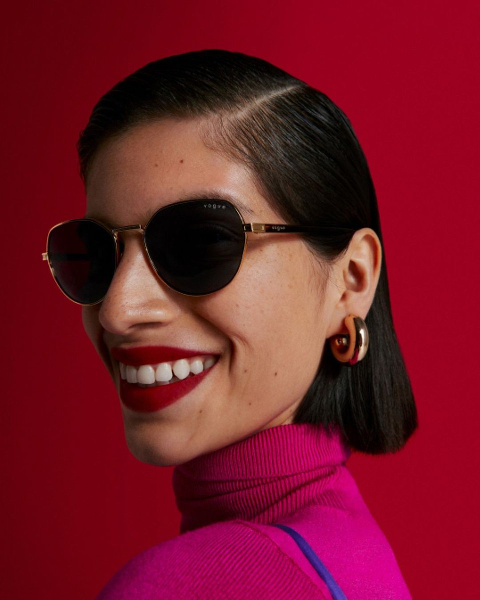 OpticaAgullo's tweet photo. ¿Cuál son tus @VogueEyewear favoritas❓
¡Un mundo 🌍 de infinitas posibilidades!
👓 🕶
#VogueEyewear #Vogue #LetsVogue @marcasdegafas
#mujer #modaMujer #estilo #voguemagazine #look #moda2024 en #opticaagullo #opticacocentaina #Agulló #elcomtat https://t.co/Xfl8UQXGmn