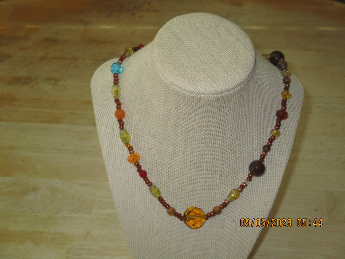 julia2_milbauer's tweet photo. I just brought this classic necklace back, and it's part of a closeout clearance sale item, and it's reduced to, $19  so order today just in time for the thanksgiving season.
#saleitem https://t.co/KfeWp6akBK