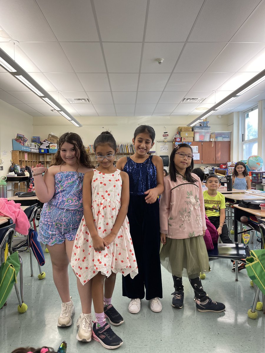 Mrs. Sonshine tweet media