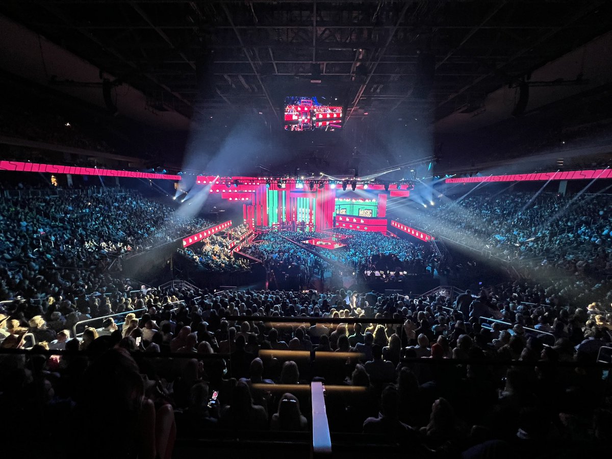 MoodyCenterATX's tweet photo. ✨JUST ANNOUNCED | CMT MUSIC AWARDS Presented by CBS are coming back to ATX on April 7, 2024! 

Get ready for CMT Music Awards to take over Austin- AGAIN! 

More information coming soon on how to grab your tickets! https://t.co/KLwaQ6VuBM