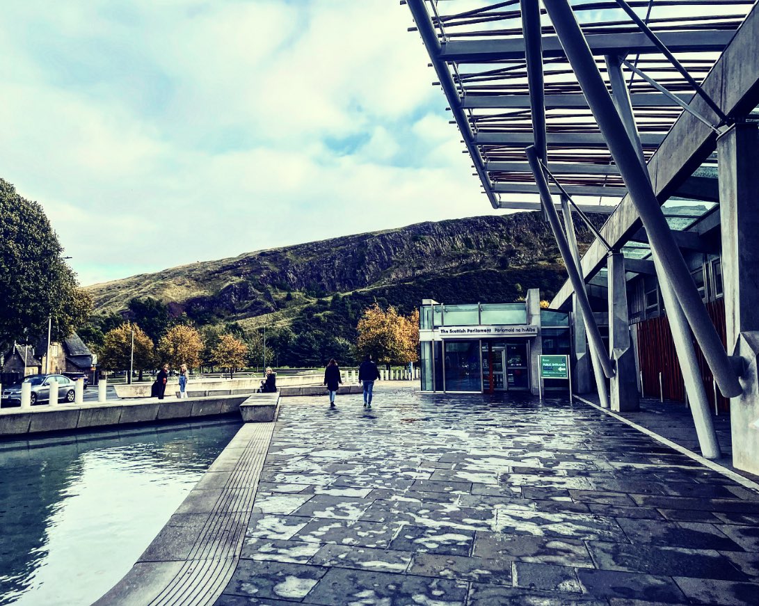 Exciting day singing and presenting <a href="/CHSScotland/">Chest Heart & Stroke Scotland | also on bluesky</a> and  <a href="/ScotParl/">Scottish Parliament</a> as part of <a href="/ScottishOpera/">Scottish Opera</a> #BreathCycle. Lots of exciting things coming as part of this project!
#singing #lunghealth #wellbeing
@Gareth_Composer #karenmciver