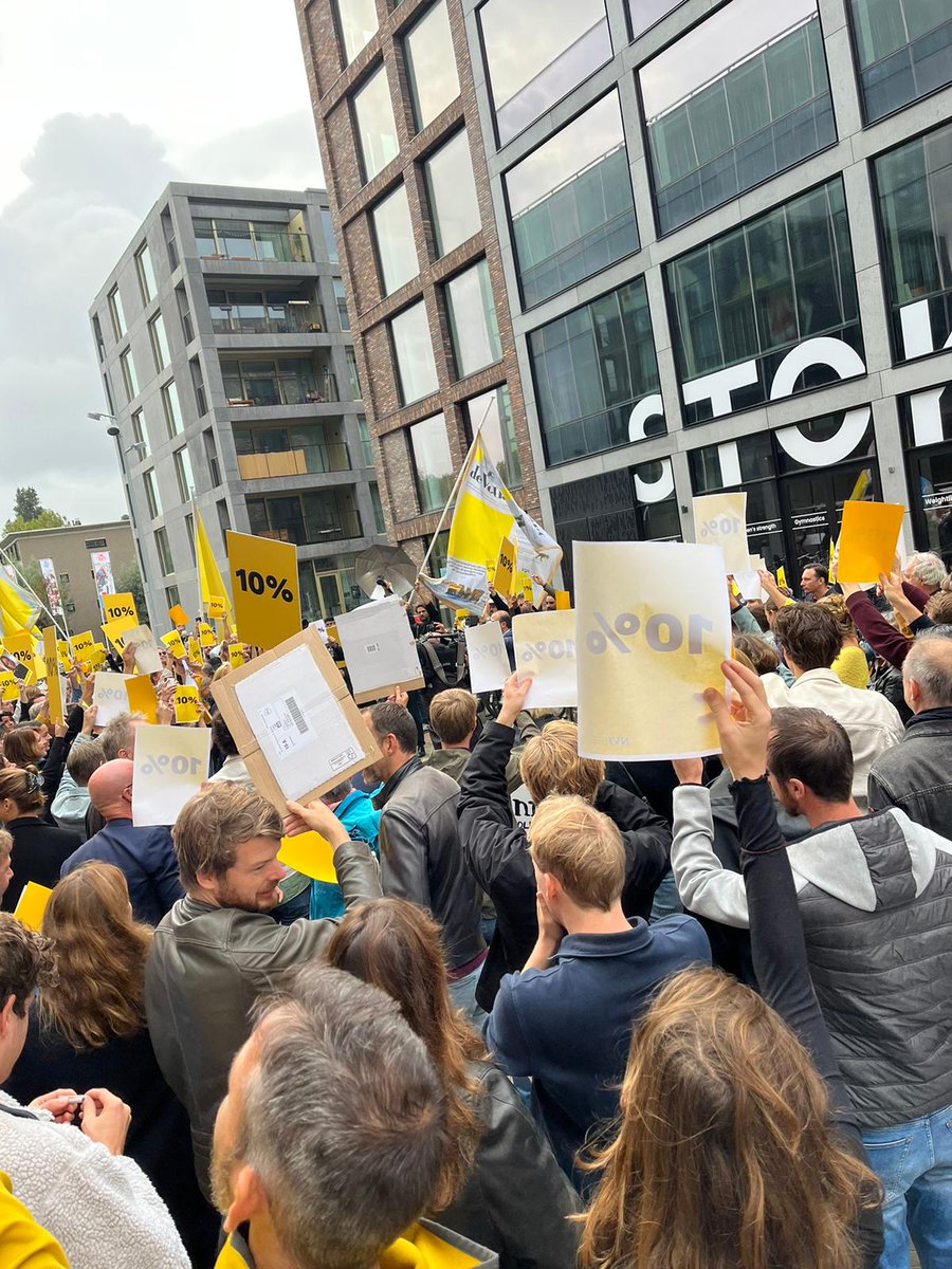 devriesjoost's tweet image. Ja! Collega's van DPG-redacties (oa Volkskrant) in actie voor koopkrachtcompensatie 💪@nvj