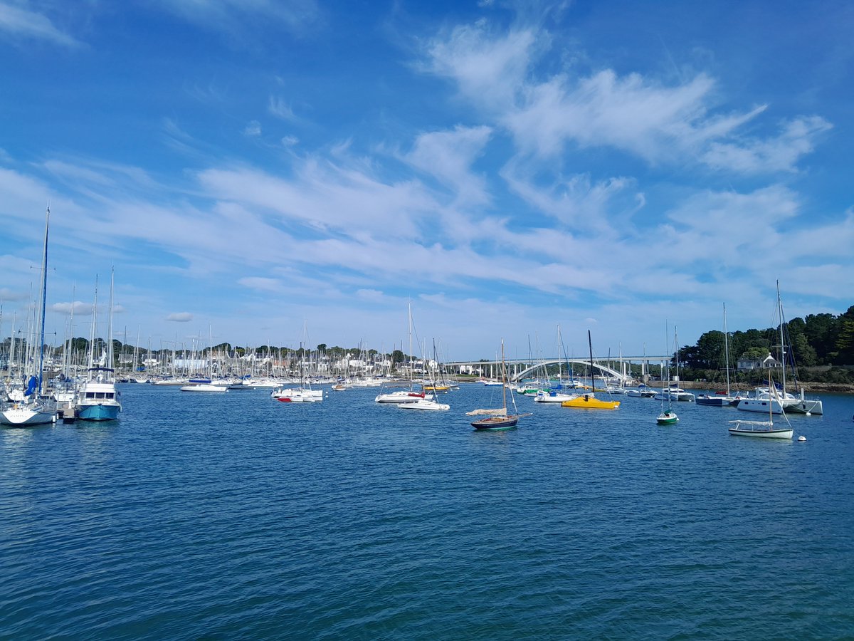 FiquetCeline's tweet photo. La Trinite-sur-Mer, son port, ses plages...#Morbihan #Bretagne https://t.co/kFdIuPGn9n