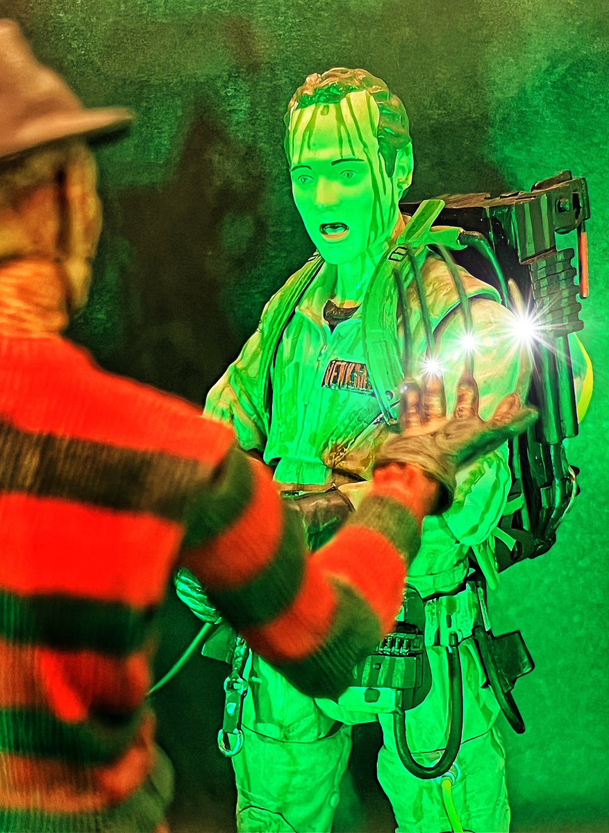 actionfigurejun's tweet image. Sweet Dreams, Dr. Venkman. 
#ghostbusters #petervenkman #freddykrueger #anightmareonelmstreet #neca #spookyseason #happyhalloween #horrormovies #80shorror #80smovie #actionfigurephotography #mashup #toyphotography