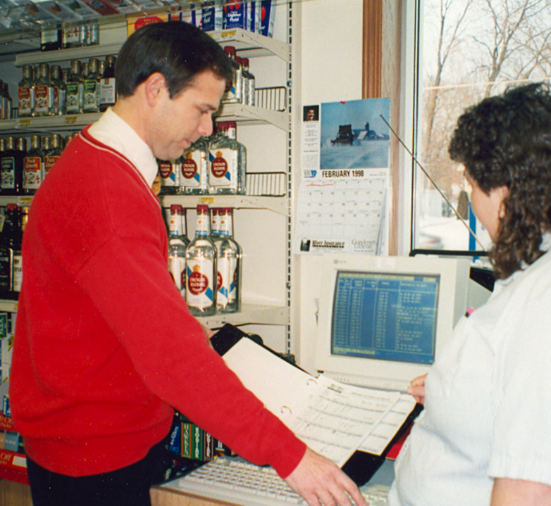 KwikTrip's tweet photo. Throwback Thursday because they gave me access to the history folder. ✌️ https://t.co/nKumVofFTS