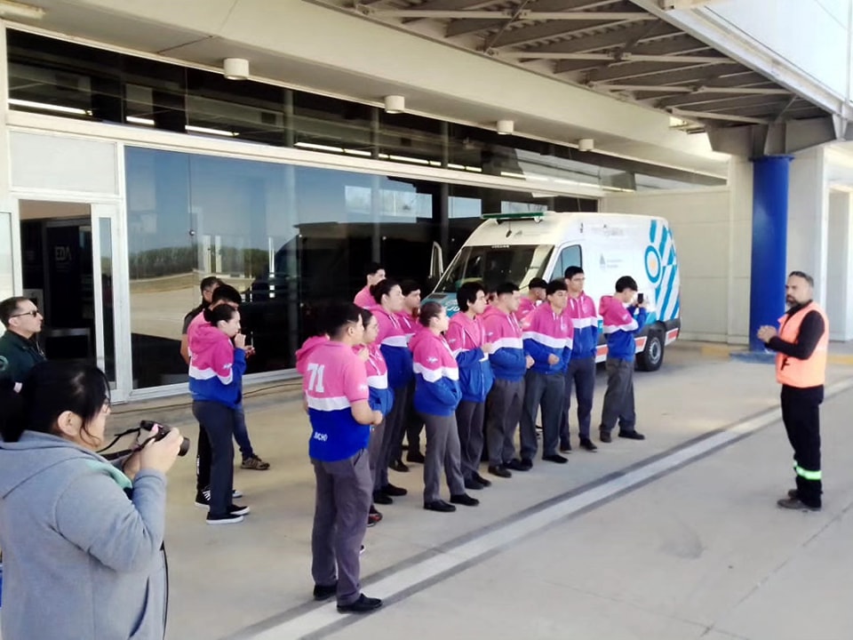 eda_sanluis's tweet photo. 🌟✈️ Emocionante día en el Aeropuerto Internacional Valle del Conlara para los alumnos de la Escuela Técnica N° 17 - "V BRIGADA AÉREA" 288 de Villa Reynolds. 🌟🛫 https://t.co/94iCndGFTW