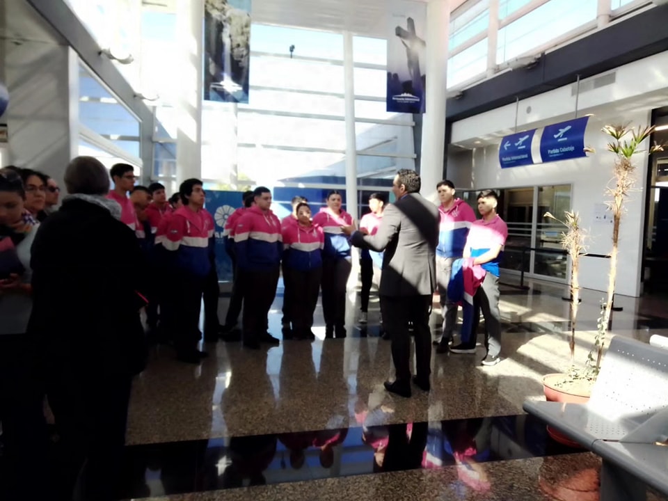 🌟✈️ Emocionante día en el Aeropuerto Internacional Valle del Conlara para los alumnos de la Escuela Técnica N° 17 - "V BRIGADA AÉREA" 288 de Villa Reynolds. 🌟🛫