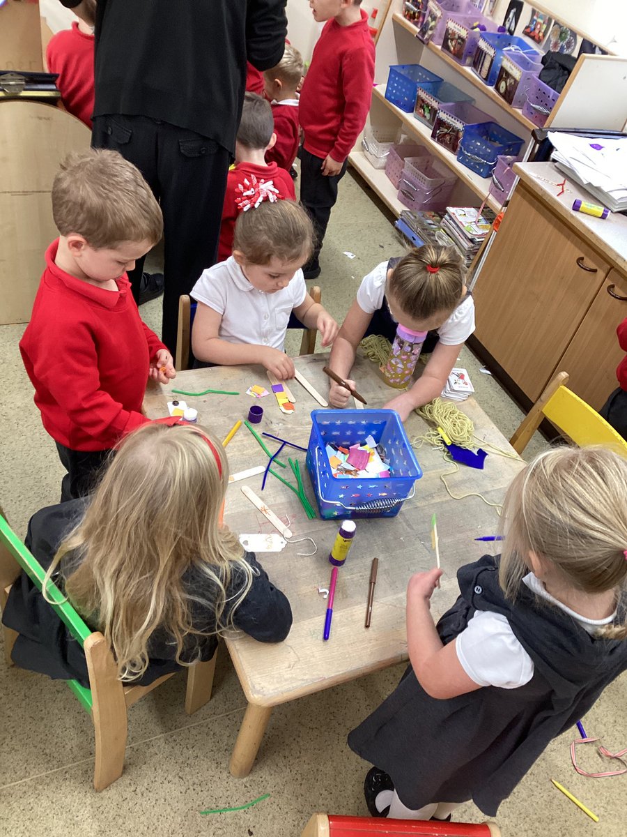 MonkFrystonSch's tweet photo. #TeamReception have been really enjoying the classroom provision areas this week and exploring them with the new friends that they are making! #makingrelationships https://t.co/dWwIe2XQ1A