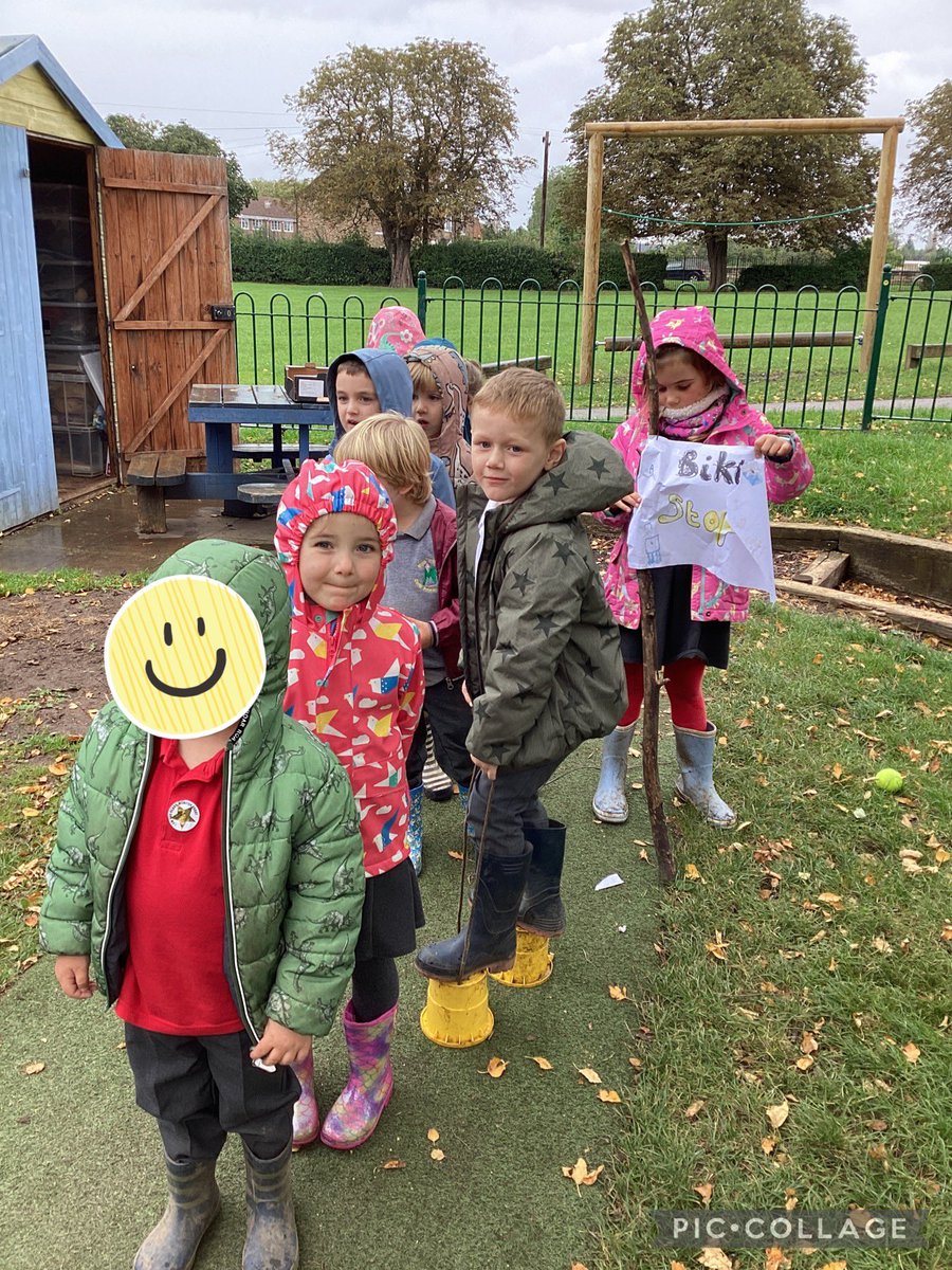 MonkFrystonSch's tweet photo. #TeamReception have been really enjoying the classroom provision areas this week and exploring them with the new friends that they are making! #makingrelationships https://t.co/dWwIe2XQ1A