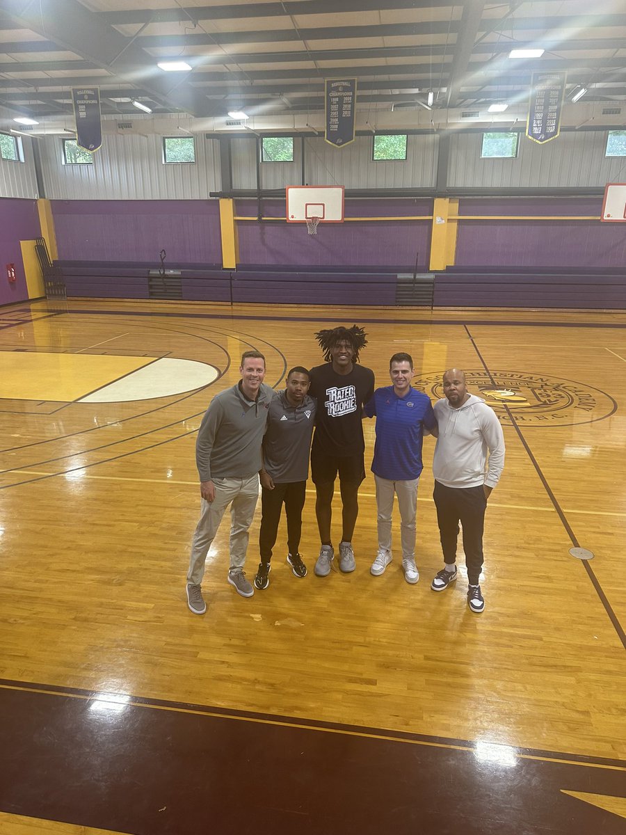 Travis Graf (@travisgrafhoops) on Twitter photo Source: 2024 five-star F Jayden Quaintance (<a href="/qjayhoops/">Jayden Quaintance</a>) has cancelled his Cincinnati visit and will instead take an official visit to Florida.
The Gators staff were at Word of God today.
๐ค: madehoops.com/PlayerProfile_โฆ Source: 2024 five-star F Jayden Quaintance (<a href="/qjayhoops/">Jayden Quaintance</a>) has cancelled his Cincinnati visit and will instead take an official visit to Florida.
The Gators staff were at Word of God today.
๐ค: madehoops.com/PlayerProfile_โฆ
