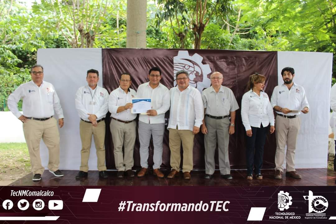 TecNMComalcalco's tweet photo. El M.A.P. Julio César Cabrales de la Cruz, Director General del TecNM Comalcalco entregó constancias a profesores por haber participado en el diplomado virtual "Cadena de valor de Litio". Los docentes de nuestra casa de estudios están en permanente actualización de conocimientos. https://t.co/DPZP8ISAaC