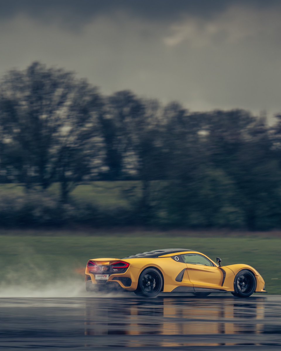 HennesseyPerf's tweet photo. Splish, splash 🦆 #WETmode
#Hennessey #VenomF5 #F5 #Splash #Yellow #Hypercar #CarsofInstagram #SplashPad #Pennzoil #LongMayWeDrive @Pennzoil https://t.co/eMOlX1olp7