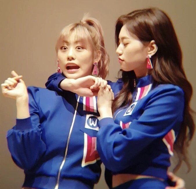 #HAPPYLUADAY #해피루아데이