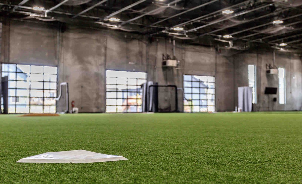 Come one, come all! 📣 515 Fieldhouse offers rental space for all types of sports, players, coaches, and teams. Email info@515fieldhouse.com now and get your game on! #sportsrental #515fieldhouse #soccer #baseball #football #track #lacrosse #gameson