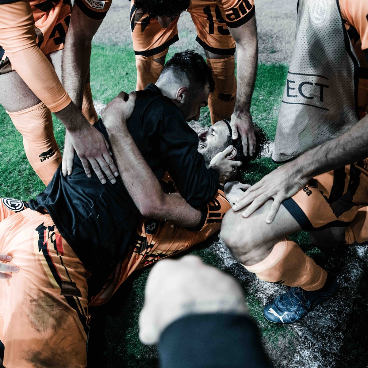 FCLugano1908's tweet photo. ⚪️⚫️ 𝐇𝐨𝐰 𝐦𝐮𝐜𝐡 𝐥𝐨𝐯𝐞 𝐟𝐨𝐫 𝐀𝐧𝐭𝐨 ⁉️

#fclugano #lugano #FCL #UECL #ConferenceLeague #BESLUG #BesiktasLugano #Matchday https://t.co/Z9PrFsORAq