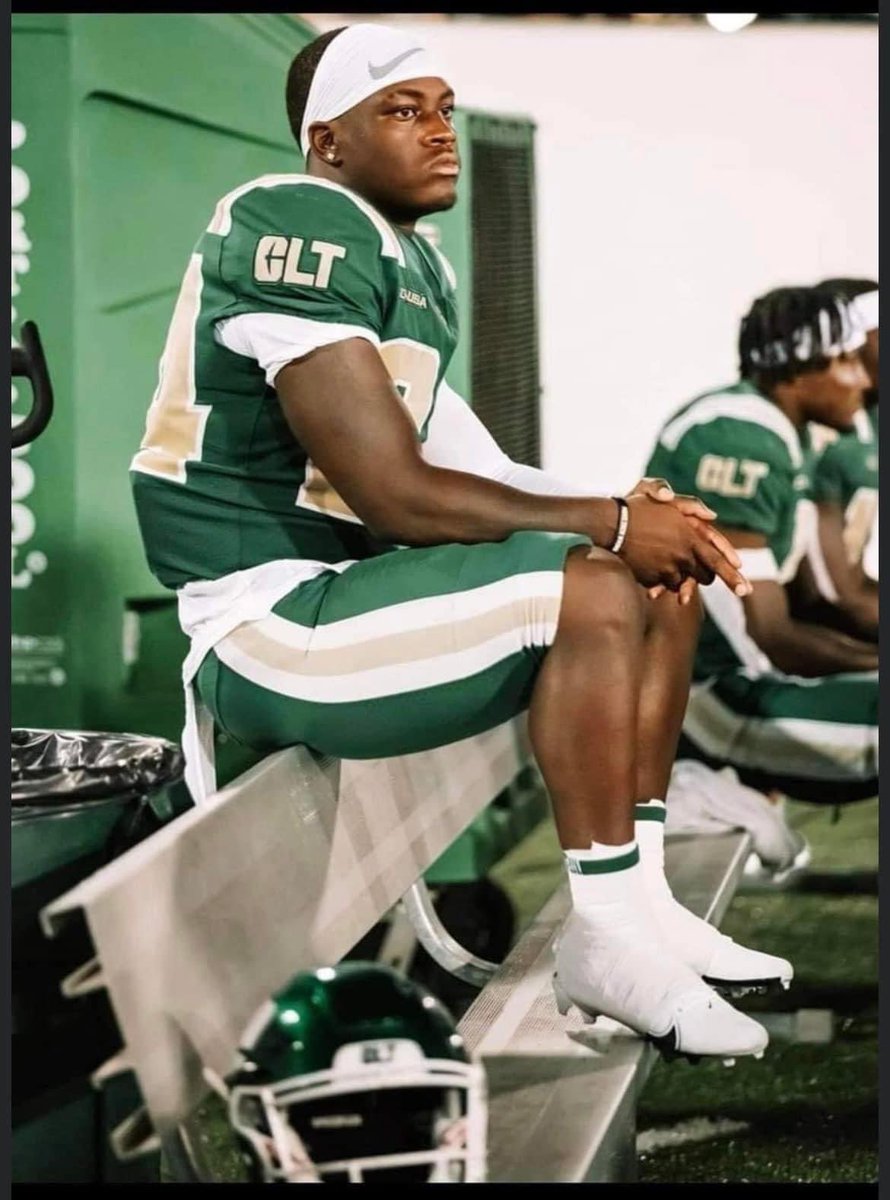 therealJahSimp's tweet photo. Rest easy to a real one 🤘🏾 I love you cuh🖤 💙🧡#ParkDrivekids https://t.co/jo9hbGw6Uu