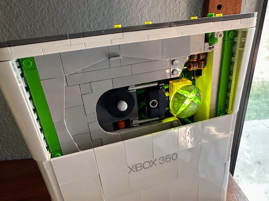 We reviewed the $150 Xbox 360 made of Lego-like Mega bricks - The Verge