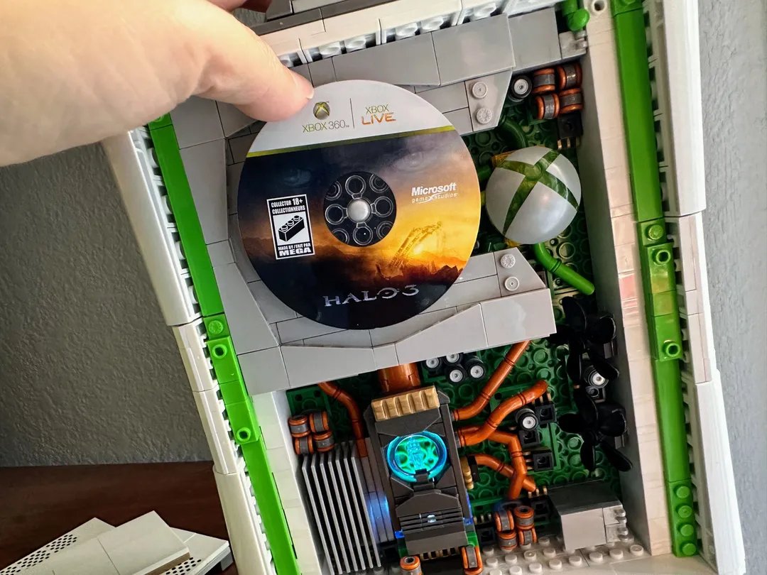 We reviewed the $150 Xbox 360 made of Lego-like Mega bricks - The Verge