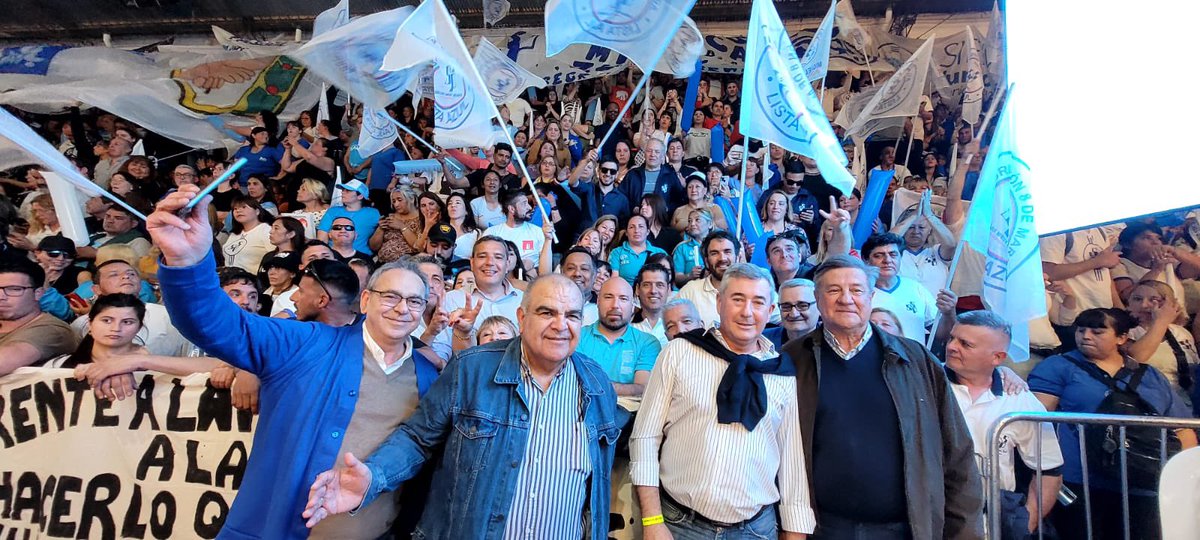 SindicatoDSalud's tweet photo. Movilizamos en defensa del la “salud Pública” #SaludPublica #Movilizamos @vascozubieta https://t.co/LEcaHVItlM
