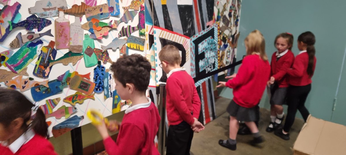 St Helen's Primary tweet media