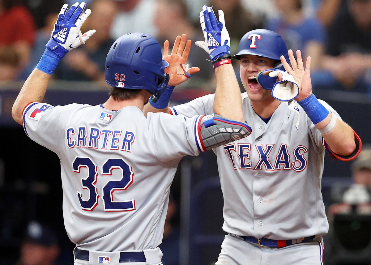 This rookie duo put on a show to help secure the Wild Card Series sweep 🧹

Josh Jung: 3-for-8, 3B, 2 2B, 2 RBI
Evan Carter: 3-for-4, HR, 2 2B, 2 RBI, 3 BB

<a href="/Rangers/">Texas Rangers</a> | #GoAndTakeIt