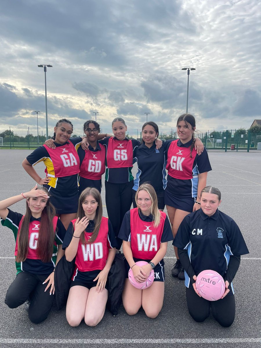 So very proud of our netball teams this week.. supporting each other both on and off the course. They had some wins, draws and losses.. but displayed some great improvements.. keep it going 💪🏐🏐
⭐️Yr7 POM:Maisie 
⭐️Yr8 POM:Nia
⭐️Yr9 POM:Joanette 
⭐️U16 POM:Sara