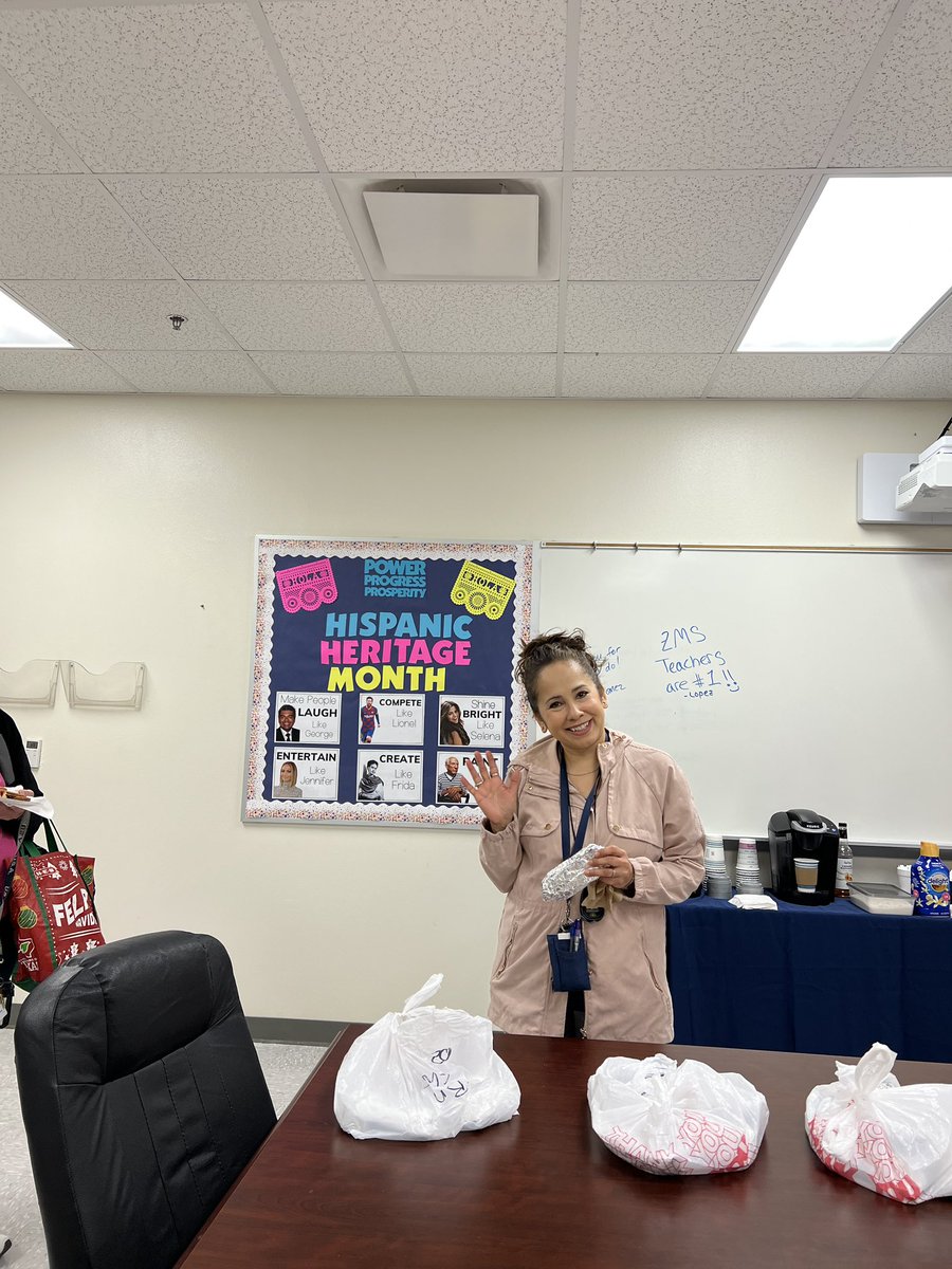 Happy World Teachers’ Day! Teachers at <a href="/SSAISDZamoraMS/">Robert C. Zamora MS</a> are enjoying their breakfast before starting their day doing what they love!