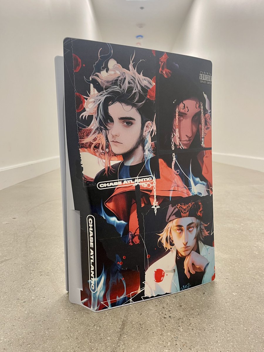 ChaseAtlantic's tweet photo. CUSTOM CHASE ATLANTIC PS5 WINNER ANNOUNCE 😈 

CONGRATS @ESCORTINGKIRAI 👀 https://t.co/jaaGj0rFZP
