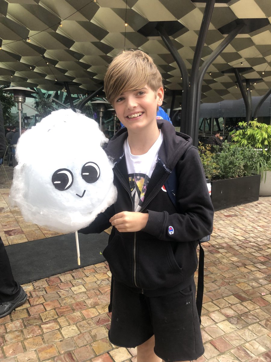 🧵Board in the city hosted by <a href="/MeepleCon/">MeepleCon</a> was packed all night &amp; <a href="/soninlaw_melb/">Son in Law Melbourne</a> fairy floss was a huge hit with big and small visitors!