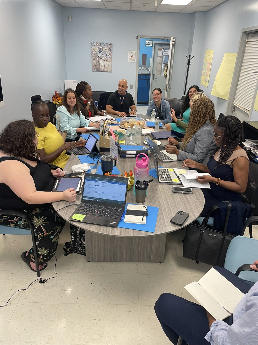 NYC Reads-Phase 2! D8 EL Implementation Team! Learning together! @NYCSchools @DOEChancellor @D8Connect