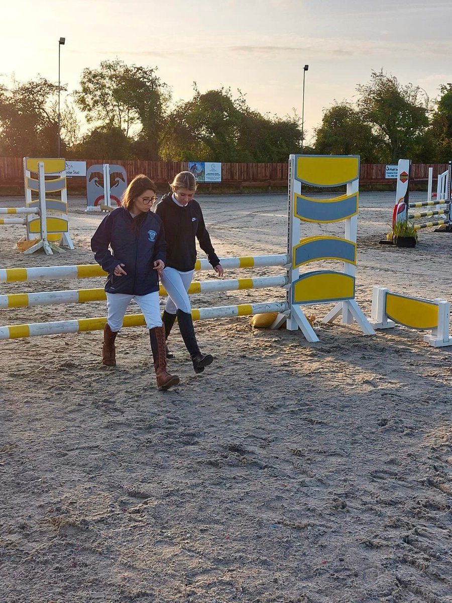 Last Sunday was a superb sunny day for 6th year student Paulina & Blaze who made history being the first ever equestrian rider to represent CNM in show jumping. Iníon Brady's top tips at coursewalk paid off. Well done! #cnmequestrianclub #interschoolsireland #studentsshowjumping