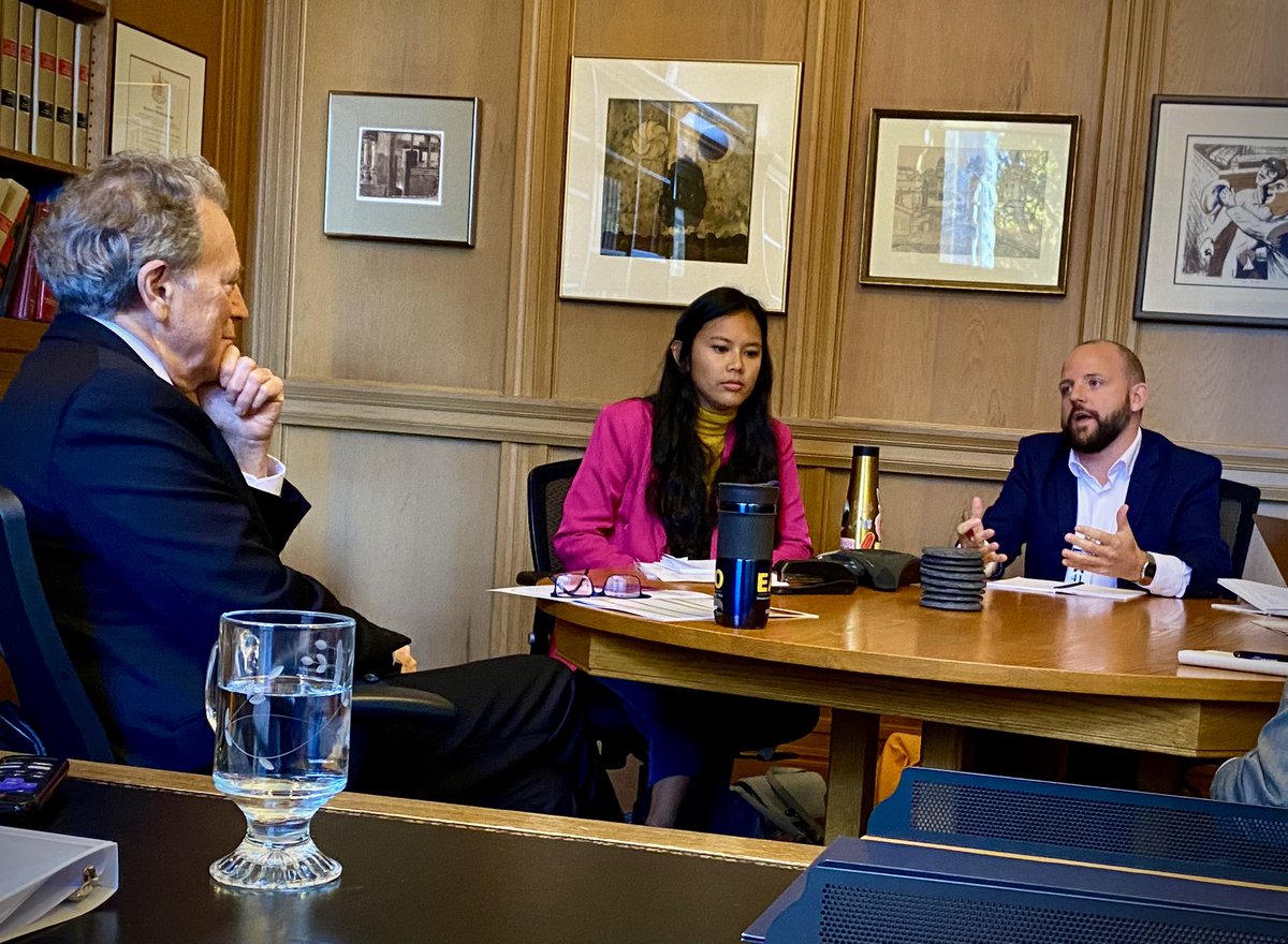 GeorgeHeyman's tweet photo. Thank you to @TheBCFS Director-Membership Development lead Michael Gauld for convening today’s meeting and action points. I look forward to continued dialogue together with Minister @selinarobinson #BcEducation #BCStudents #AdvEd #FutureReadyActionPlan https://t.co/y0KswKTuB8
