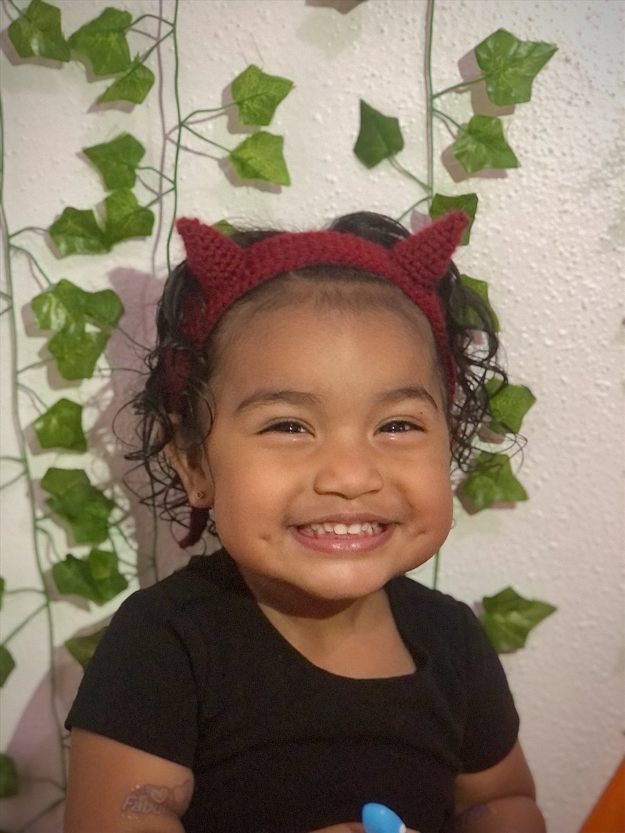 hooksnhearts's tweet photo. Devil headband 😈 

(Can be made in kid &amp; adult sizes) https://t.co/N0iyvIHMUI
