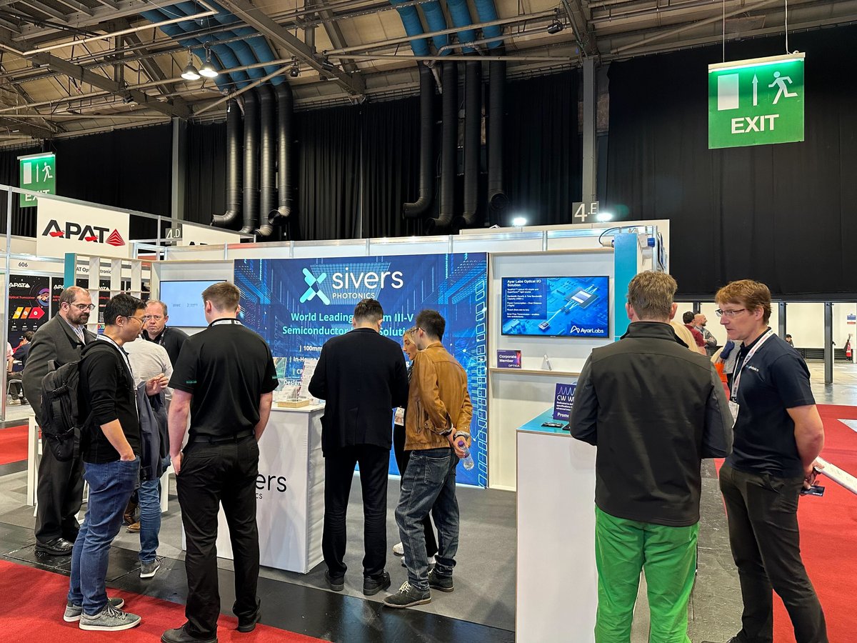 AyarLabs's tweet photo. And that's a wrap at ECOC! It was great to connect with new and old industry friends and join with @SiversPhotonics to share how optical I/O will transform the future of computing.

Discover more at https://t.co/XtvvREAjTB

#ECOC2023 #semiconductor #optical #photonics #AI https://t.co/vgsrwX8cvT