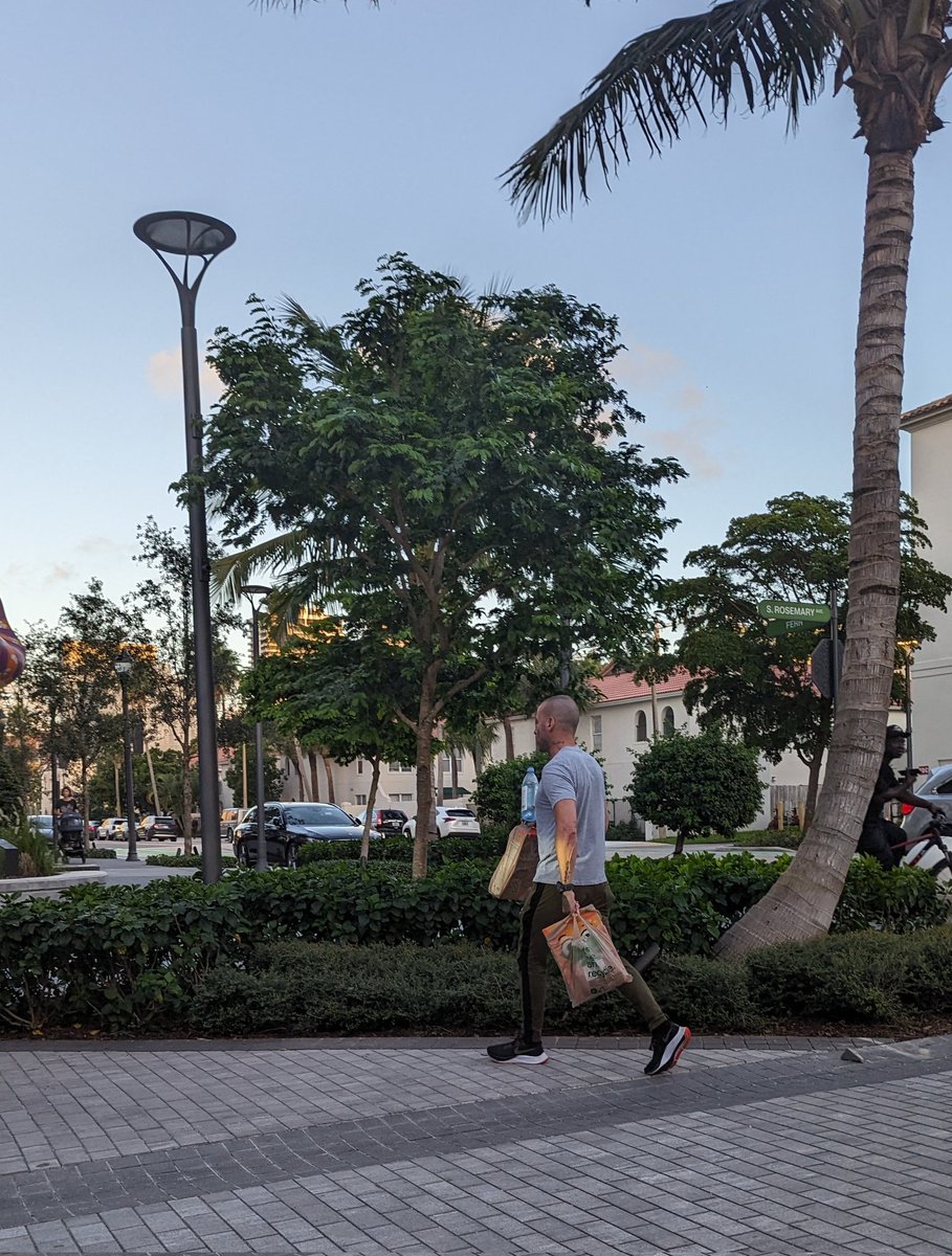 Surprise sighting of regional celebrity <a href="/JoshOnAir/">JC - Former World Champion LLC</a>