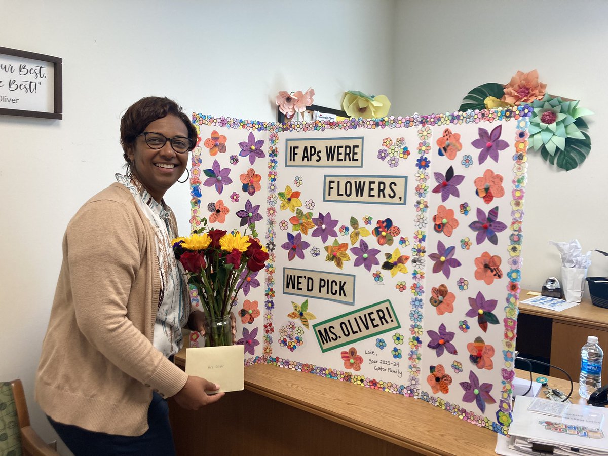 The support from our ARES PTA is extraordinary! I definitely feel the love! ❤️🐊🎉<a href="/AlstonRidgePTA/">Alston Ridge Elementary PTA</a> <a href="/NorthwestWCPSS/">WCPSS Northwestern</a>