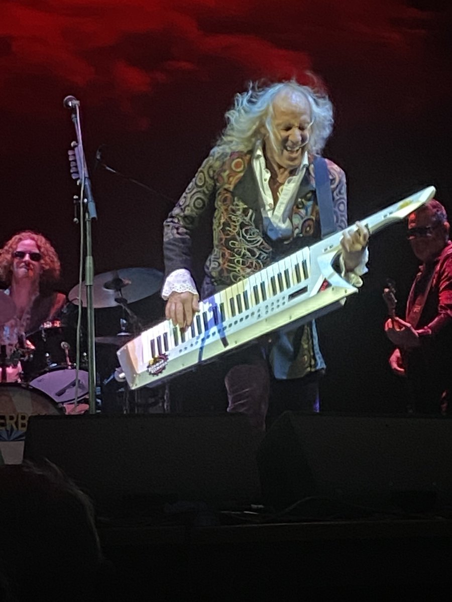 InTheCrowdUK's tweet photo. Great set from @WaterboysMusic at @theusherhall on Tuesday #inthecrowd #lovemusic #livemusic #thewaterboys https://t.co/LmG9smf5Sw