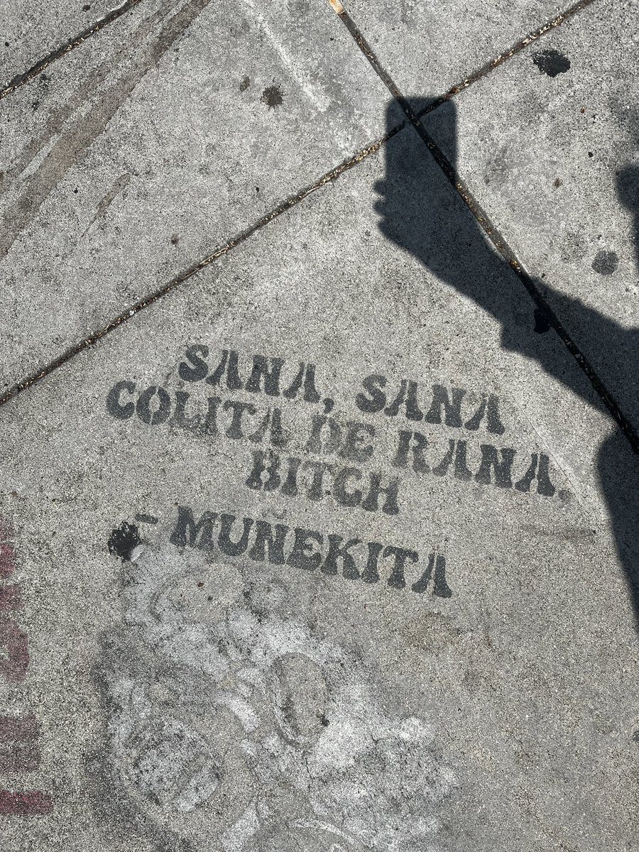 Nessheads's tweet image. Sana sana colita de rana b**** #junkyard #nottrash nessheads.lnk.to/JunkyardHearts…