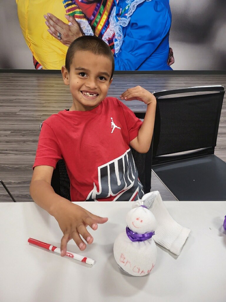 GasolFndnUSA's tweet photo. Fun arts and crafts activities during our Sleep lesson at CommUnity Wellness 🐰🖍🎯
#GasolFoundationUSA #LACare #ZeroChildhoodObesity #CommUNITYWellness #MakeItHealthyMakeItFun #Sleep #SleepQuality #ProperSleep #Fun https://t.co/90BCYSBOcG