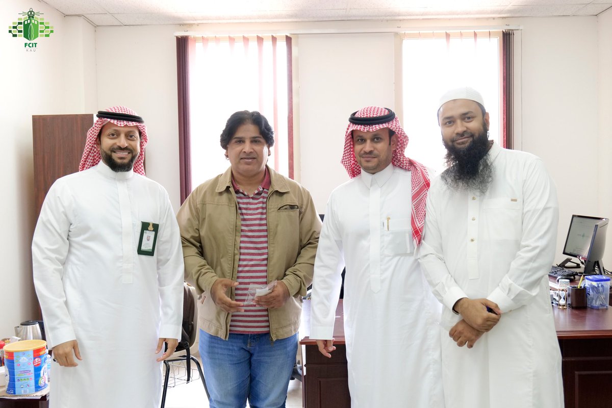 كلية الحاسبات FCIT# tweet media
