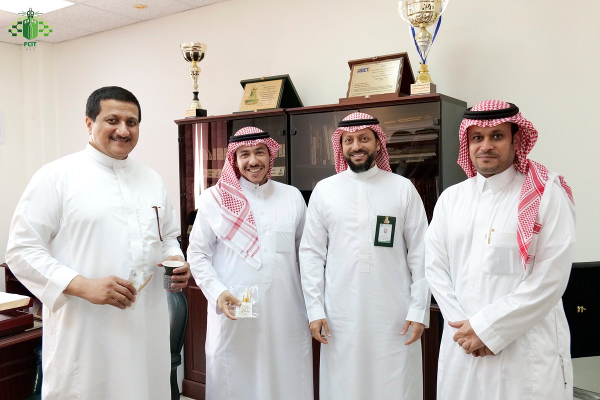 كلية الحاسبات FCIT# tweet media