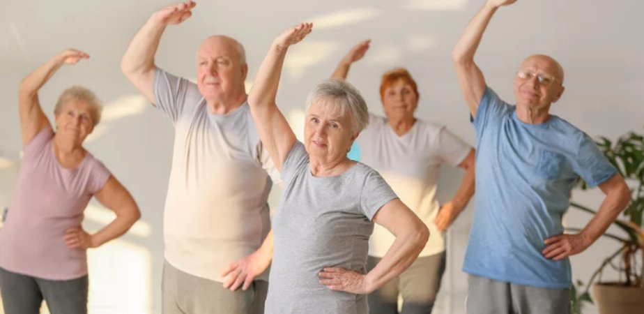 USFitProReg's tweet photo. During #ActiveAgingWeek, we recognize the role registered exercise professionals can play in helping older adults exercise in a safe, supportive environment. #USREPS https://t.co/aANnh5Hvid https://t.co/pQOPM9BW0q