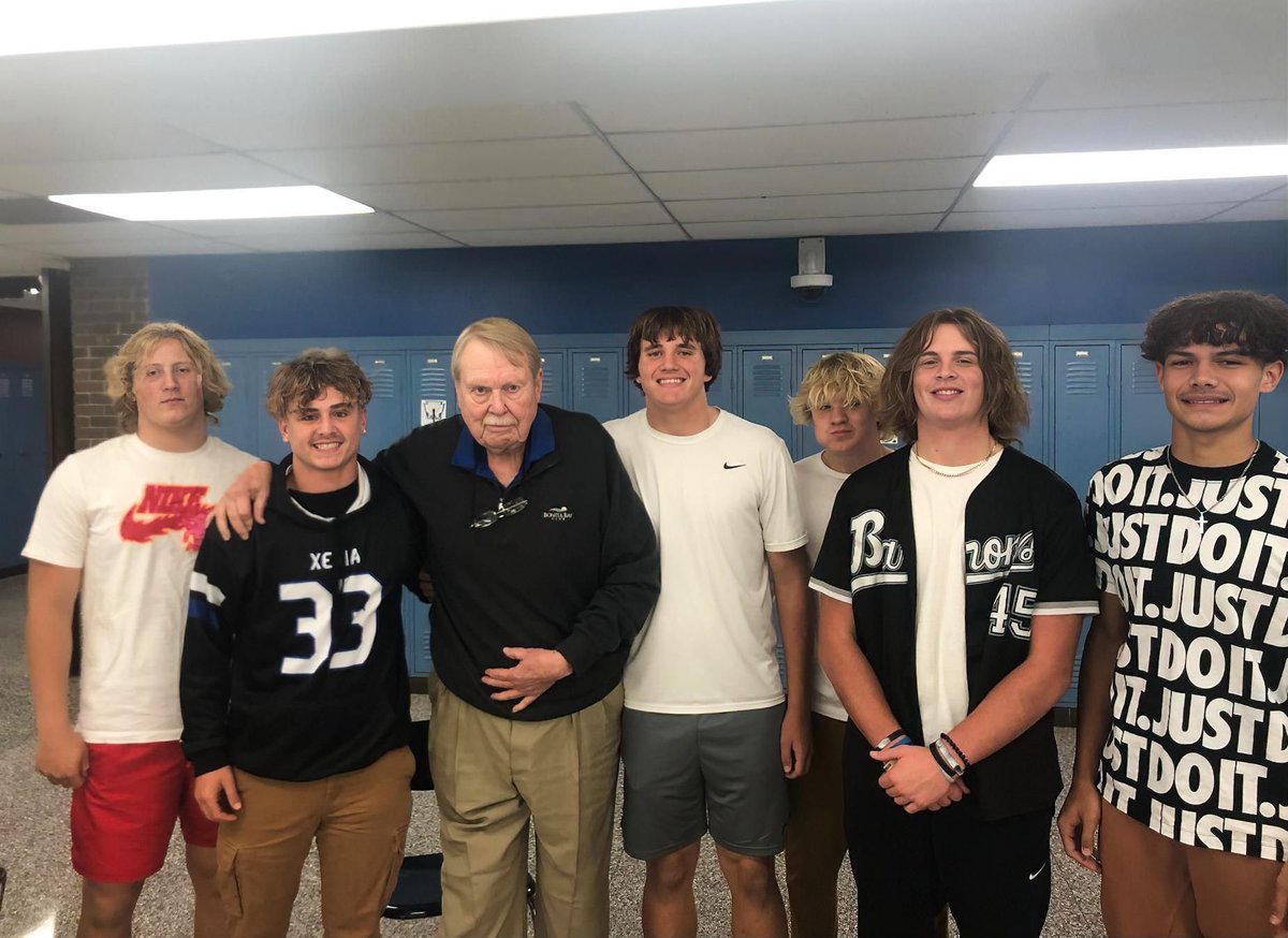 A few of our current sophomore football players got the chance to hang out with Class of 1959 alum Paul Marshall, a retired Harvard School of Business professor *and* a member of the XHS football team from 1956-1959. #oldschool