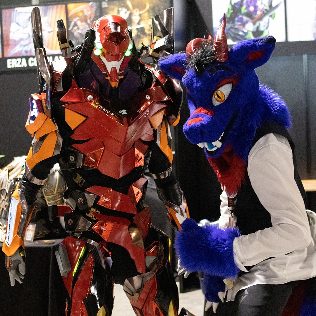 maolocosplay's tweet photo. Looking at how fun and relaxed it was to fursuit this time...
I think I will just stop bring the dog to EF and bring it to cosplay cons instead 😆😆😆

Thank you for the pics!
@drakendir
@zerlihetzer 
@VokaiTheFox https://t.co/m5YGz4oRln