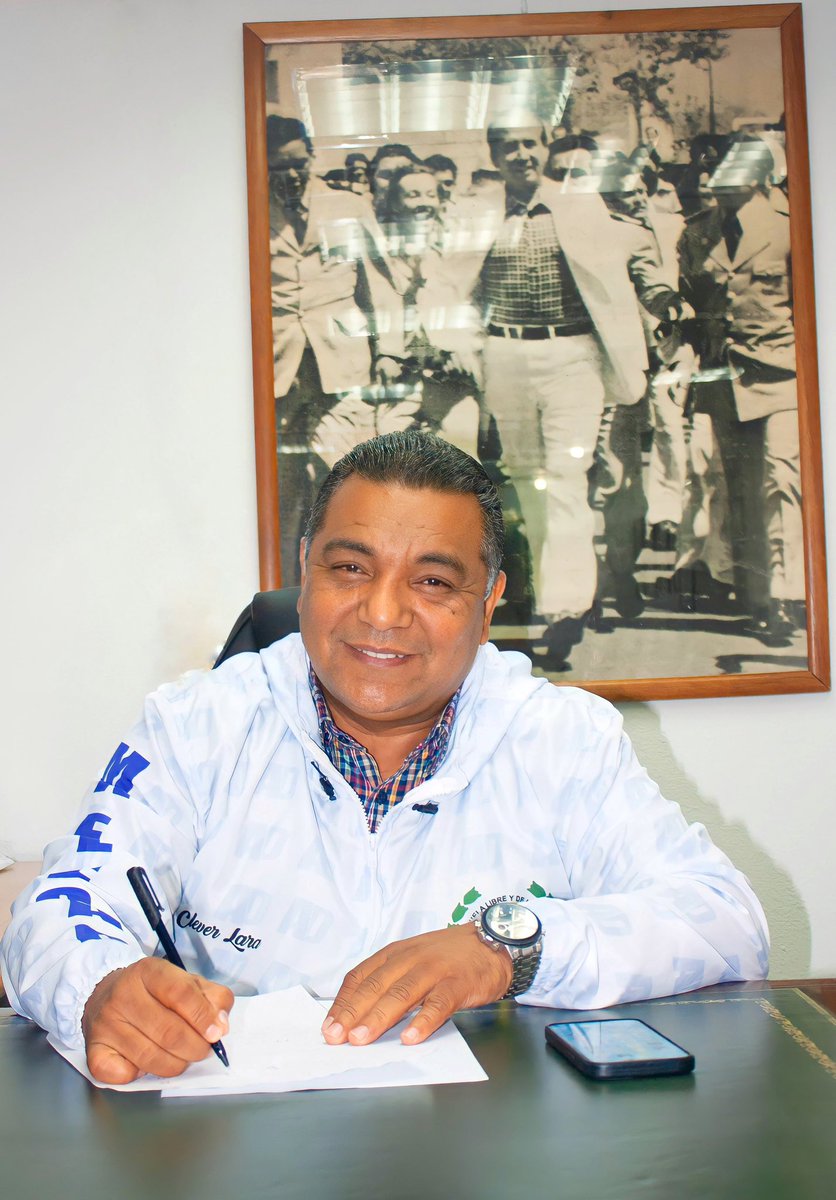 Compañero <a href="/adbernabe/">Bernabé Gutiérrez</a> le participo que renuncio a la Secretaría Nacional de Organización de #AcciónDemocrática a partir de hoy #5Oct. Quedo a su disposición para la responsabilidad que tenga a bien disponer. Me dedicaré a trabajar para lograr el triunfo en el 2024 con una AD unida