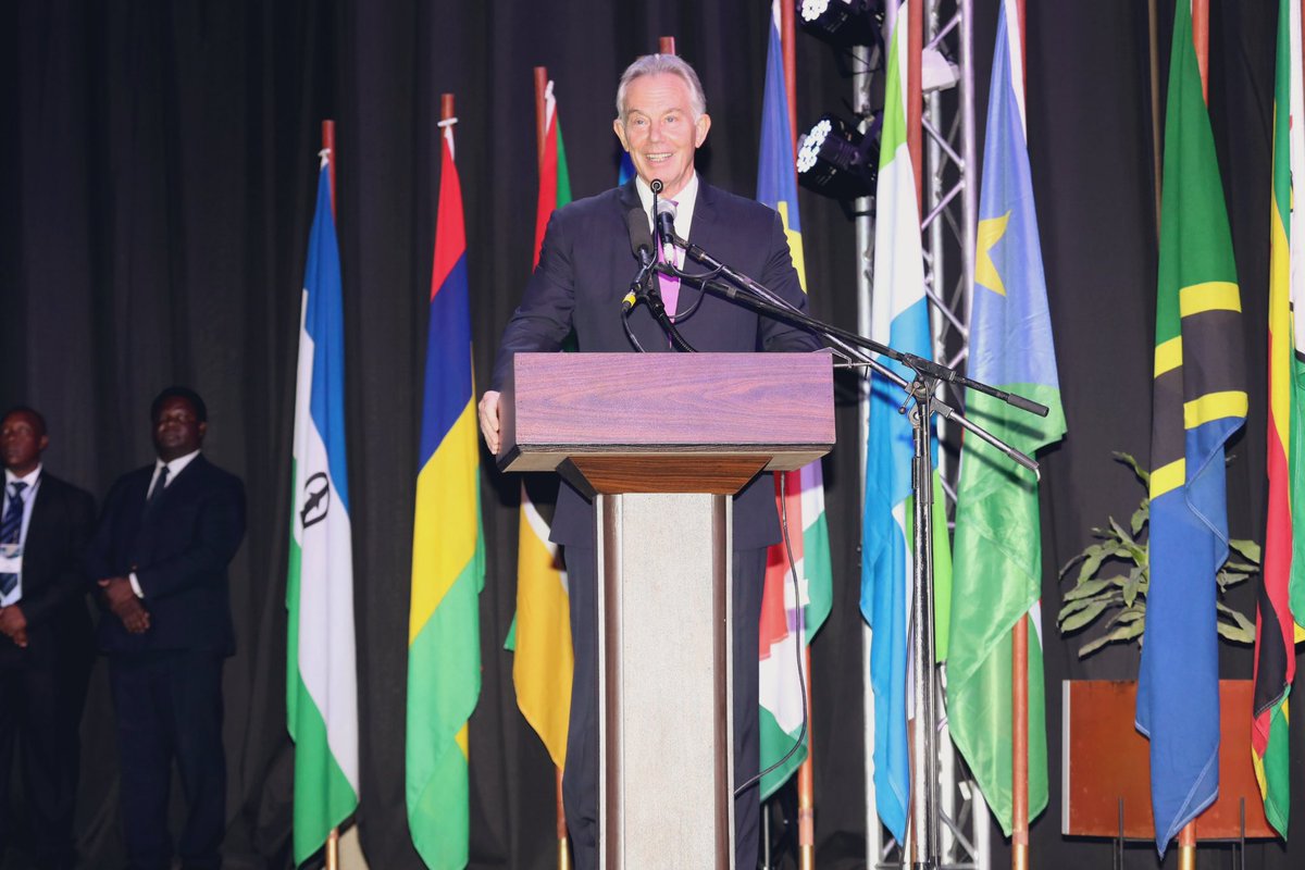 Hakainde Hichilema (@hhichilema) on Twitter photo Attended Inaugural Digital Government Africa Summit 2023, in Chongwe District. Welcomed Sir Tony Blair, Executive Chair of <a href="/InstituteGC/">Tony Blair Institute for Global Change</a> & delegates.
The message today was clear: #Africa must embrace digitisation as path towards growing robust & efficient 21st century economies 🌍 Attended Inaugural Digital Government Africa Summit 2023, in Chongwe District. Welcomed Sir Tony Blair, Executive Chair of <a href="/InstituteGC/">Tony Blair Institute for Global Change</a> & delegates.
The message today was clear: #Africa must embrace digitisation as path towards growing robust & efficient 21st century economies 🌍